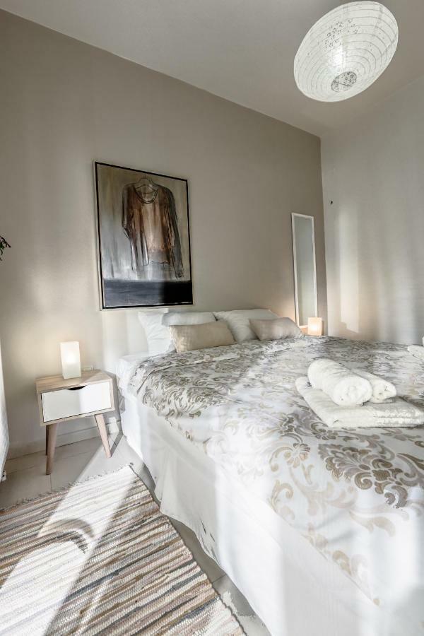Katia's Pepper Tree Apartment *